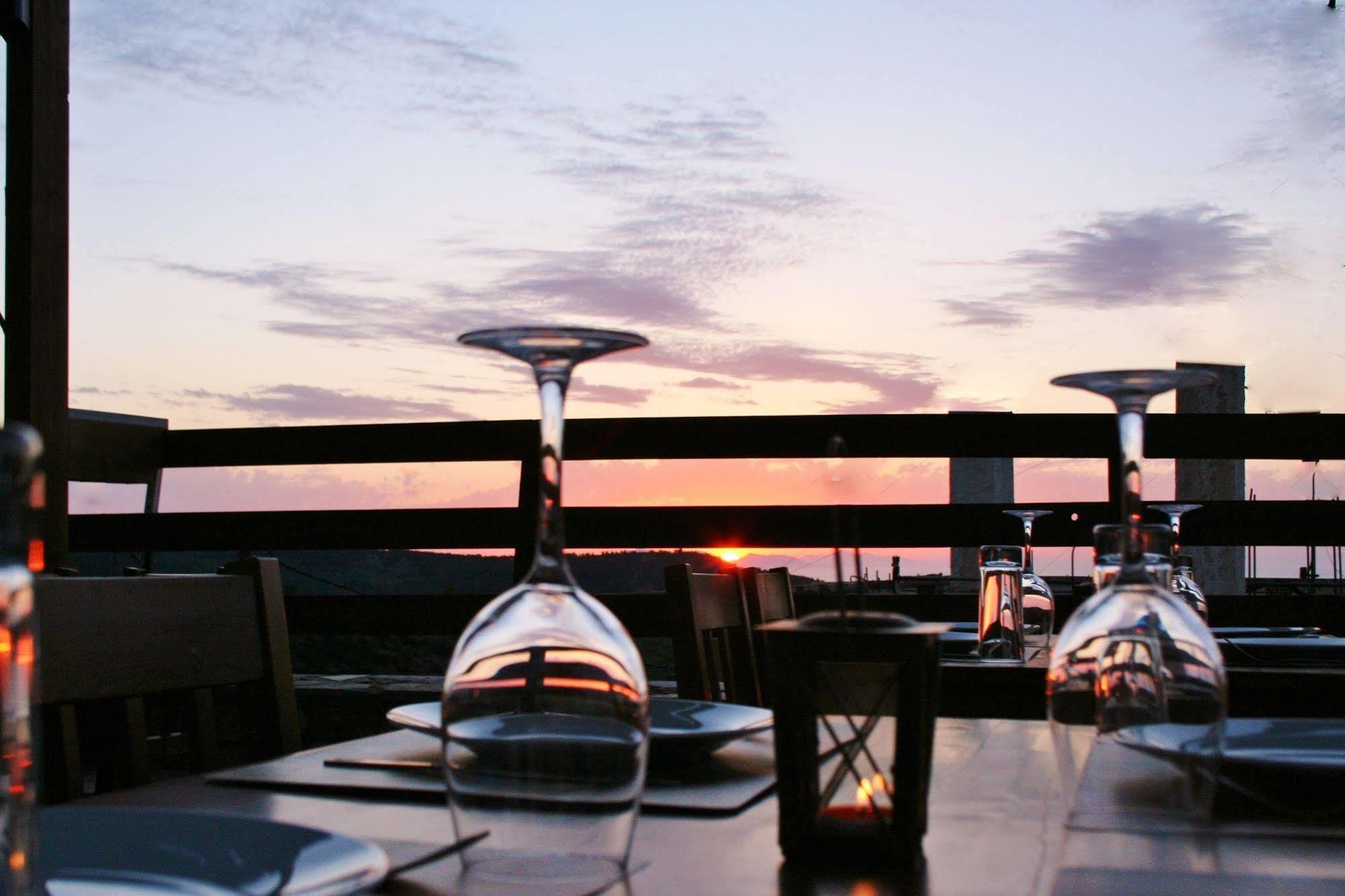 Ataviros Hotel Embonas Bagian luar foto